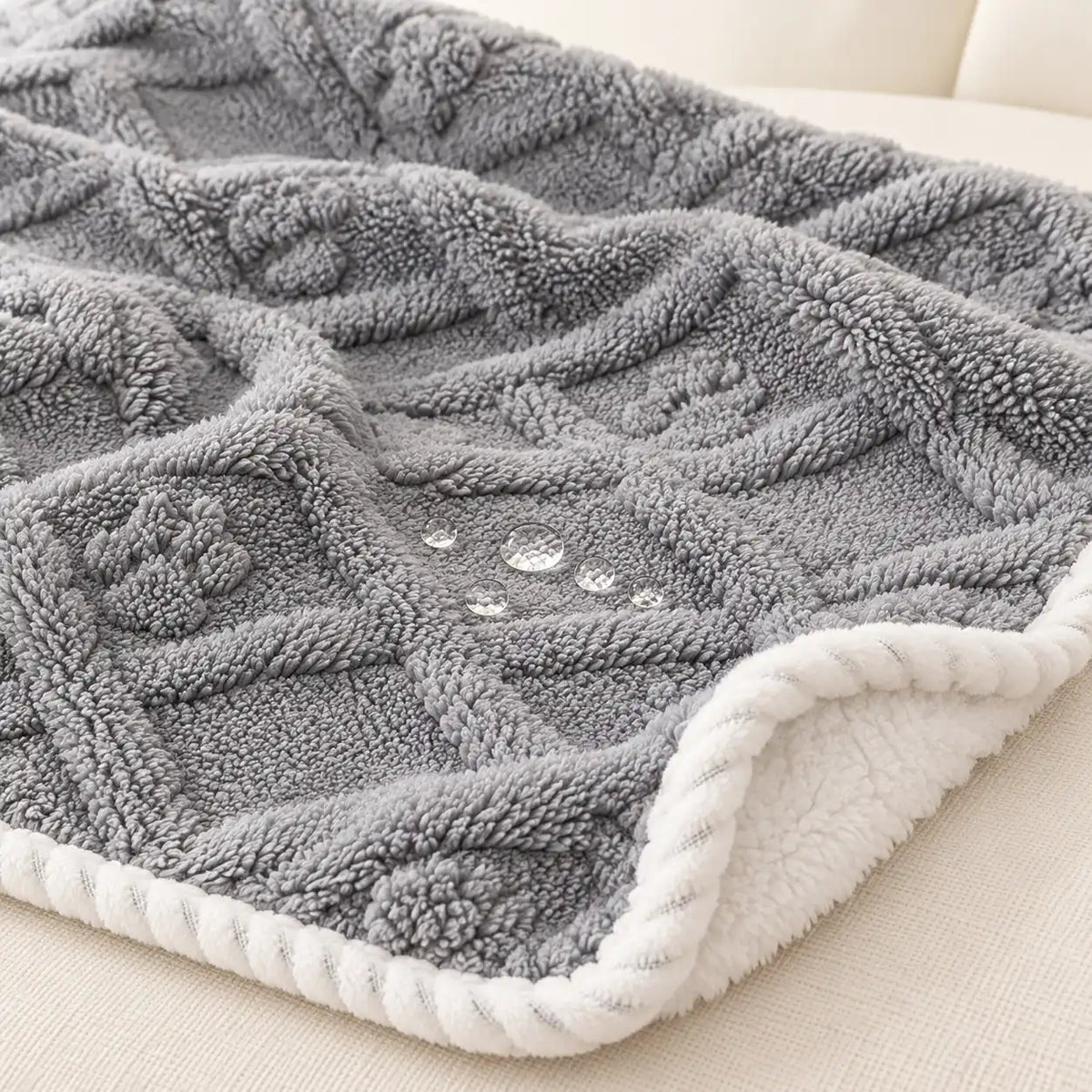 Waterproof Plush Dog and Cat Blanket